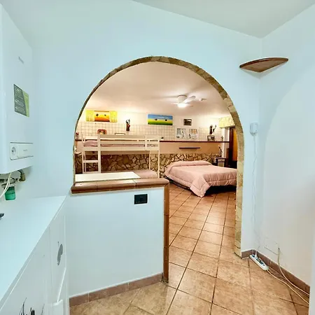 Open Space Littoria アパート ラティーナ